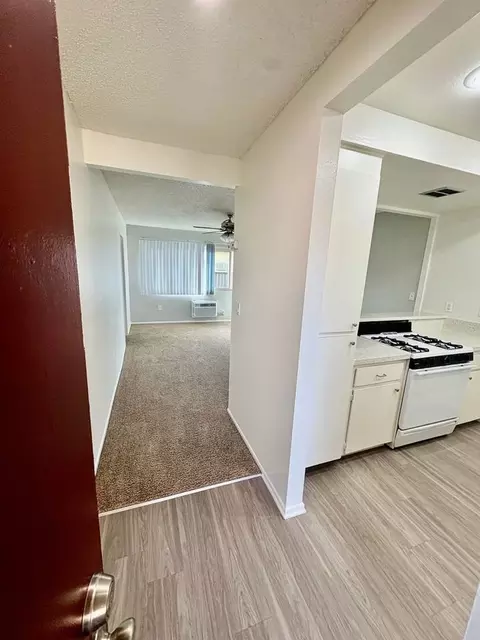 1219 N State College Blvd, Anaheim, CA 92806
