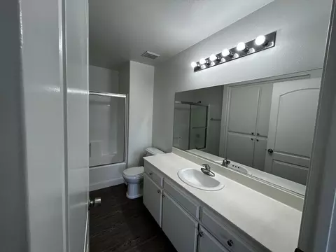 14359 Haynes St, Van Nuys, CA 91401