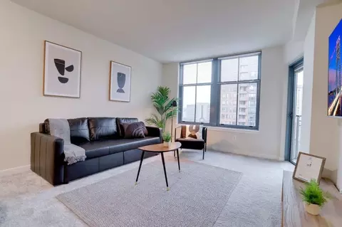 550 14th St S, Arlington, VA 22202