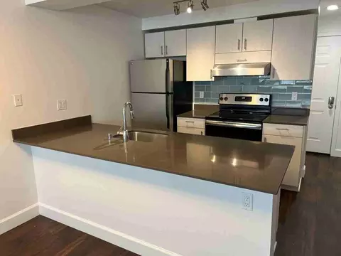 1515 NW 52nd St, Seattle, WA 98107
