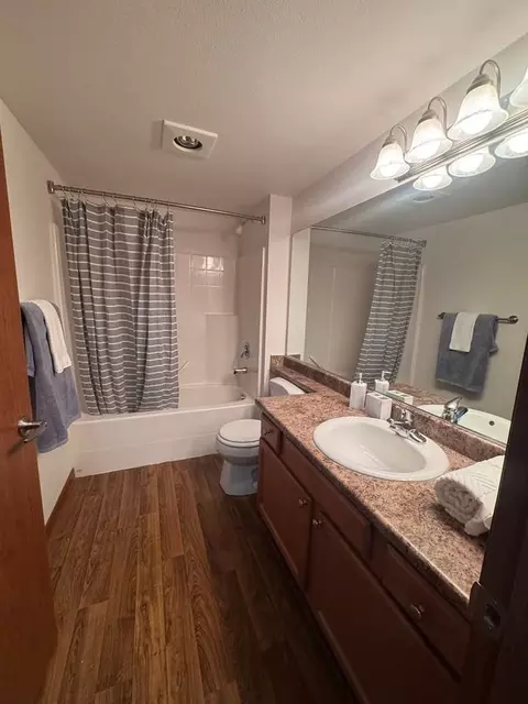 21428 International Blvd, Seatac, WA 98198