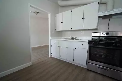 945 935 945 950 W 5th St, Corona, CA 92882