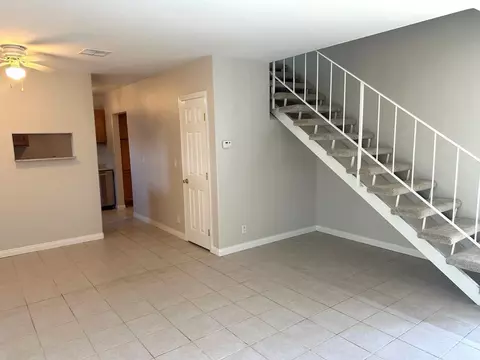 890 N Mallard St, Orange, CA 92867