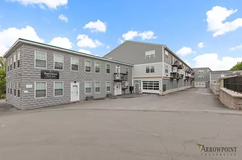 2 S Grove St, Bradford, MA 01835