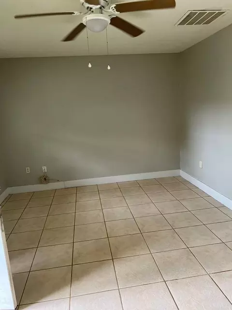 546 Cove Dr, Fort Walton Beach, FL 32547