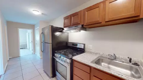921 19th St NE, Washington, DC 20002