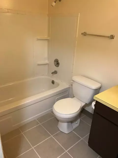3119 NE 120th St, Seattle, WA 98125