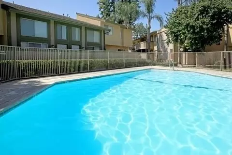 800 New Stine Rd, Bakersfield, CA 93309