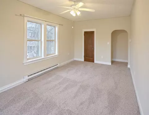 220 W Meeker St, Kent, WA 98032