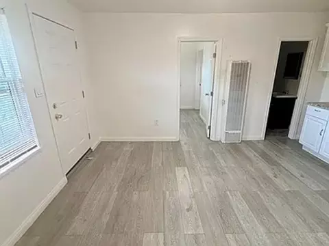 402 Orange Avenue1209-1211 E 4th St, Long Beach, CA 90802 photo 4