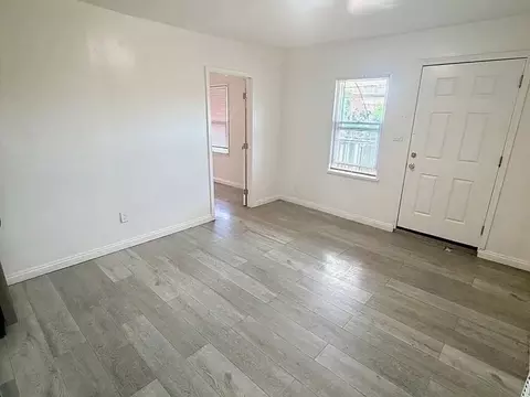 402 Orange Avenue1209-1211 E 4th St, Long Beach, CA 90802 photo 5