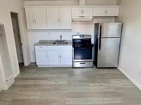 402 Orange Avenue1209-1211 E 4th St, Long Beach, CA 90802 photo 2