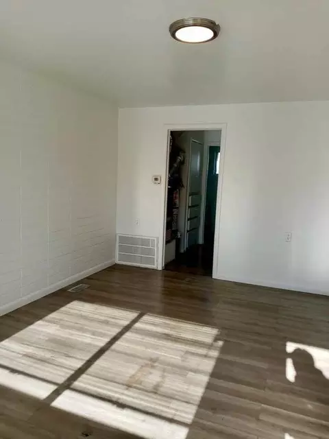 171 E 4500 S, Murray, UT 84107