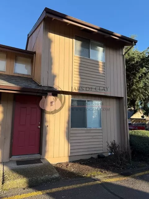 3071 D St NE, Salem, OR 97301