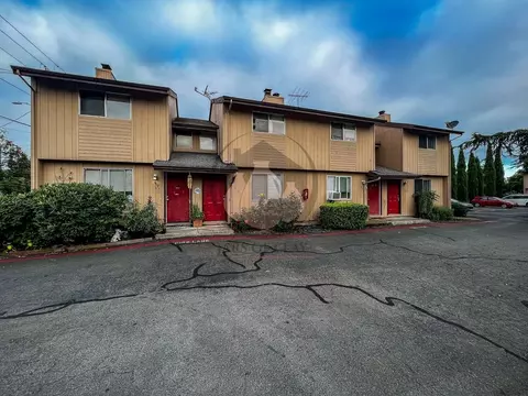 3071 D St NE, Salem, OR 97301