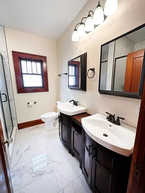 44 Drew St, Burlington, VT 05401