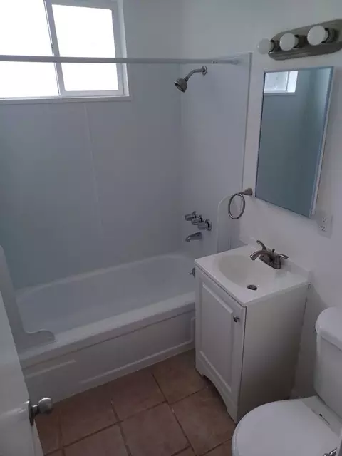 8221 18th St, Westminster, CA 92683 photo 3
