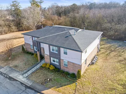 205 Eveningside Dr, Soddy Daisy, TN 37379