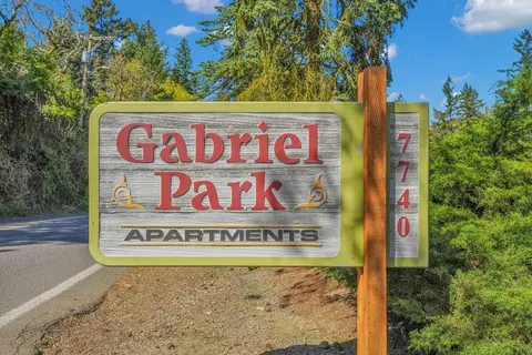 7740 SW 45th Ave, Portland, OR 97219