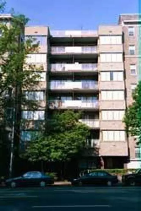2722 Connecticut Ave NW, Washington, DC 20008 photo 7