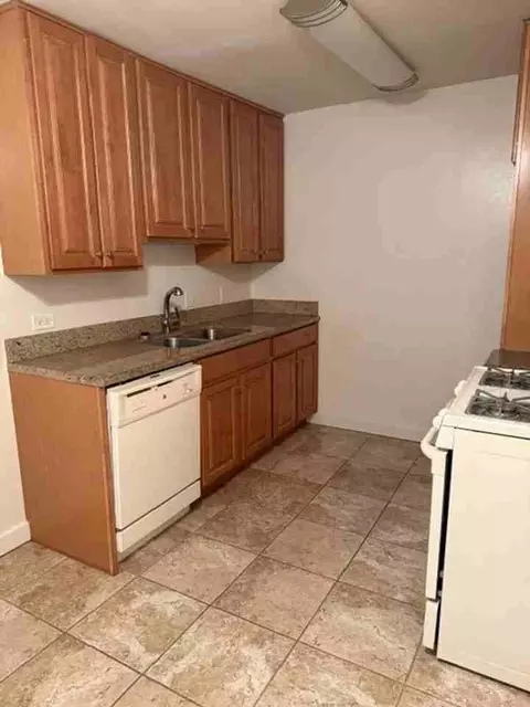 1919 2021 S Wolf Rd #1919-1919, Hillside, IL 60162