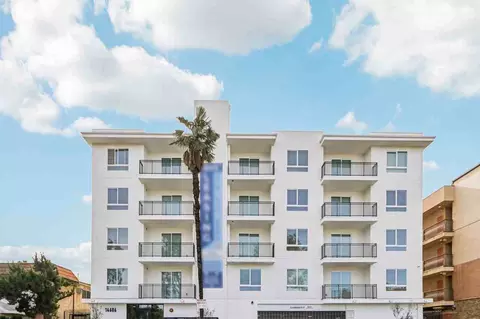 14606 Sylvan St, Van Nuys, CA 91411