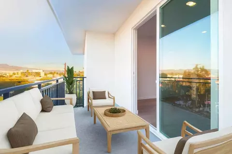 14606 Sylvan St, Van Nuys, CA 91411