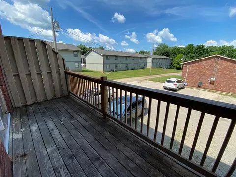 1009 Hawthorne St, Desloge, MO 63601 photo 4