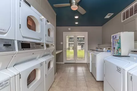 8801 Monticello Dr, Texas City, TX 77591 photo 6
