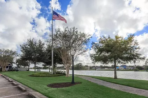 8801 Monticello Dr, Texas City, TX 77591 photo 14