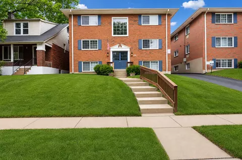 2507 Bellevue Ave, Maplewood, MO 63143