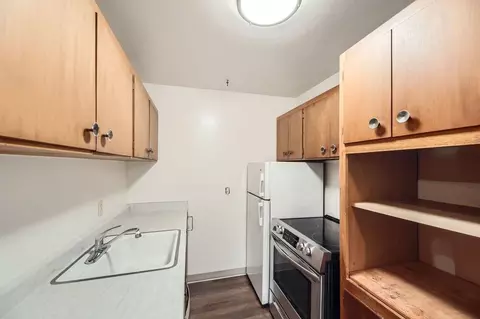 12301 33rd Ave NE, Seattle, WA 98125