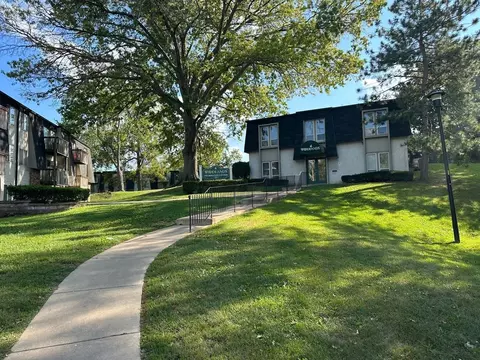 10032 Neville Walk St, Saint Louis, MO 63136