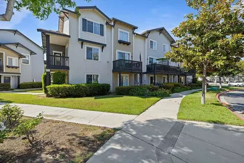 1500 Tulipan Cir, Oxnard, CA 93030 photo 4