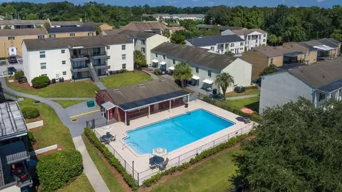8050 Arlington Expy, Jacksonville, FL 32211