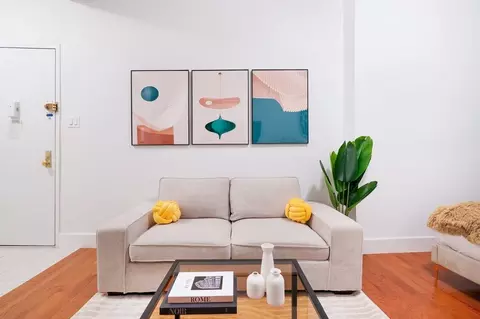 200 E 11th St, New York, NY 10003