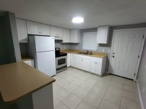 11720 N 14th St, Tampa, FL 33612