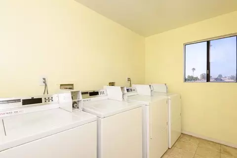 955 E Hyde Park Blvd, Inglewood, CA 90302 photo 5