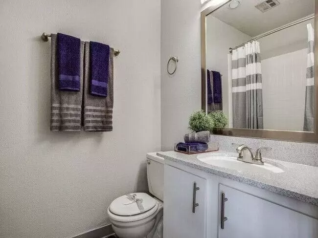  2815 Greenridge Dr, Houston, TX 77057 photo 8