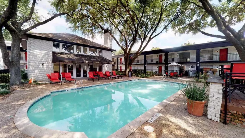  2815 Greenridge Dr, Houston, TX 77057 photo 13