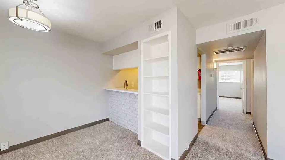 2815 Greenridge Dr, Houston, TX 77057 photo 6