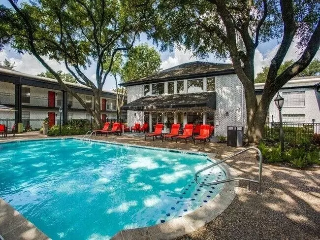  2815 Greenridge Dr, Houston, TX 77057 photo 14