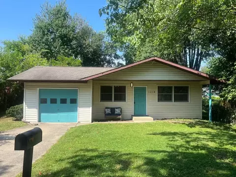 401 W Clear Creek Dr, Bloomington, IN 47403 photo 6