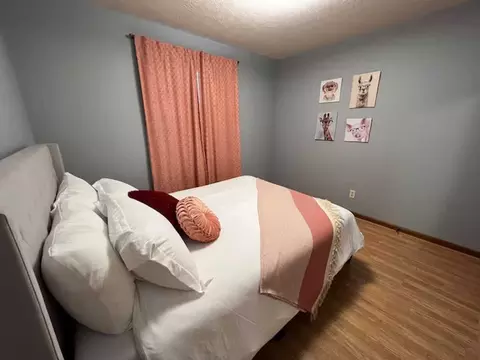 401 W Clear Creek Dr, Bloomington, IN 47403 photo 14
