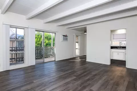 3131 Montrose Ave, Glendale, CA 91214 photo 3
