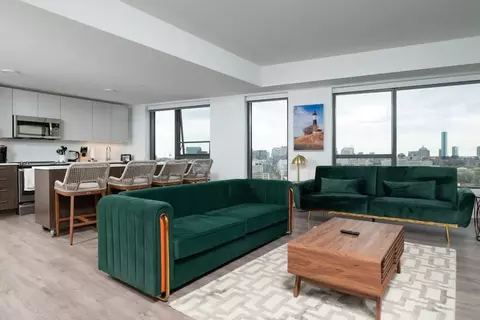 120 Kingston St, Boston, MA 02111