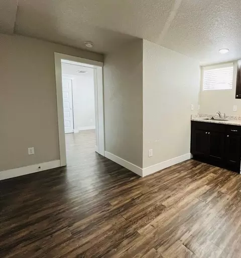 1559 Vine St, Denver, CO 80206 photo 8
