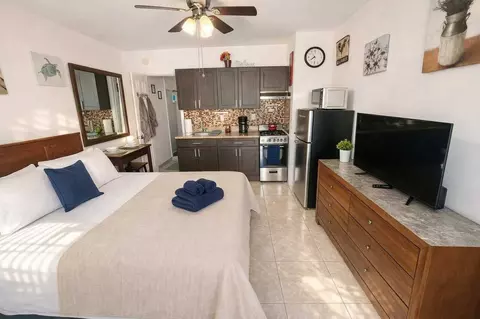 338 Van Buren St, Hollywood, FL 33019