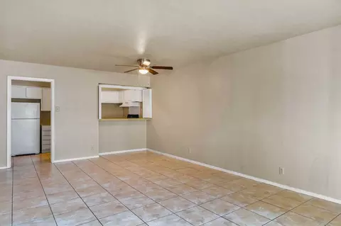 3301 S Broadway Ave, Tyler, TX 75701