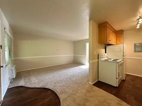 5484 Carlson Dr, Sacramento, CA 95819